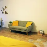 Warm Flat Inspired By Nature And Local Traditions