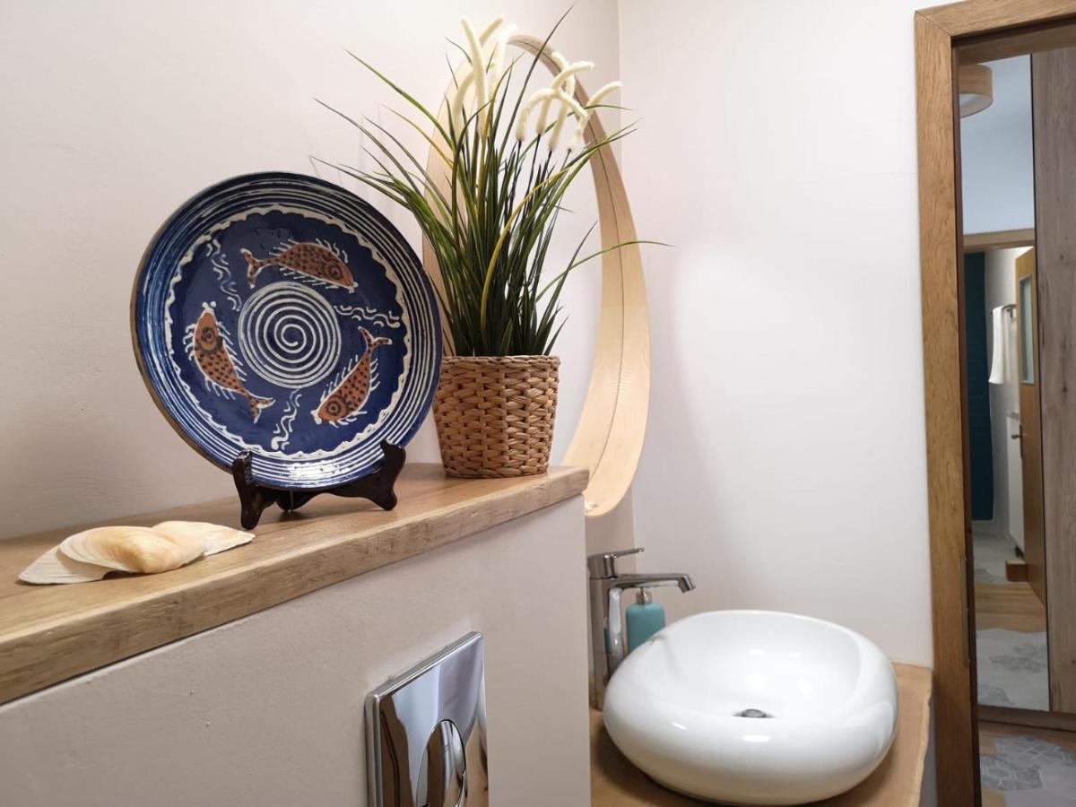 Warm Flat Inspired By Nature And Local Traditions * Brașov