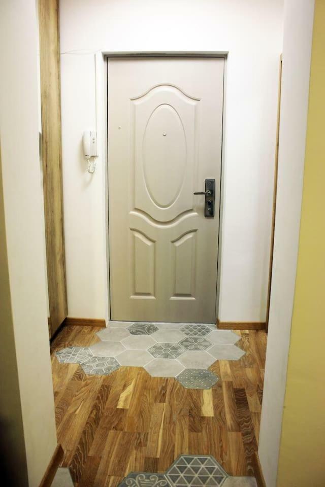 Warm Flat Inspired By Nature And Local Traditions * Brașov